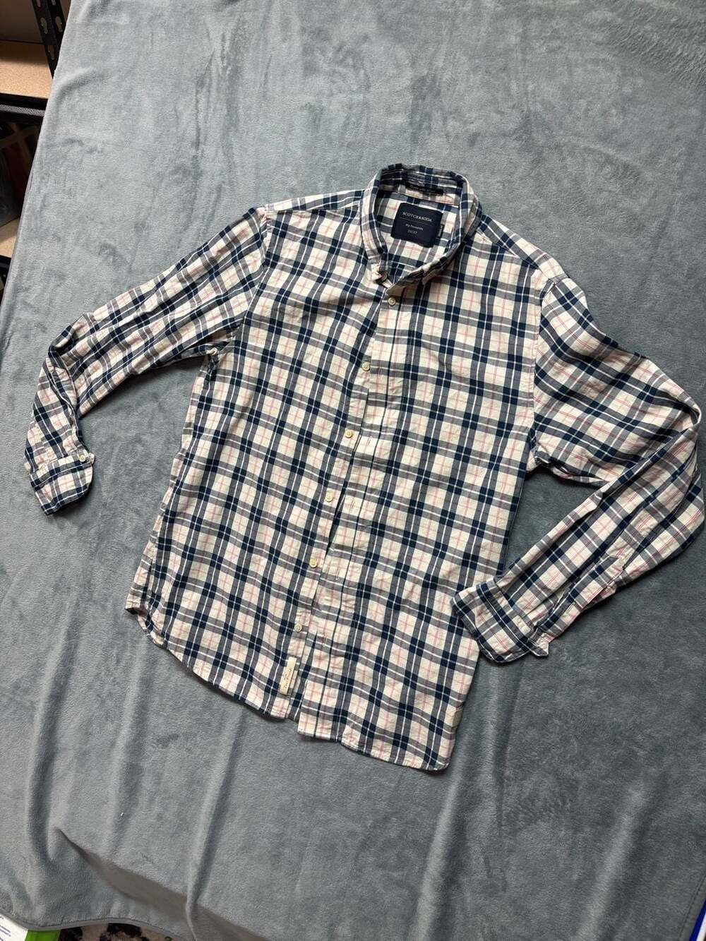 Mens medium Scotch & Soda My Favourite Shirt Plaid Button Down classic